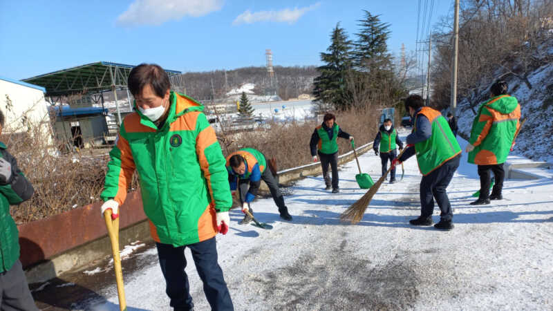 대신동 지역자율방재단 폭설취약지역 제설작업 시행