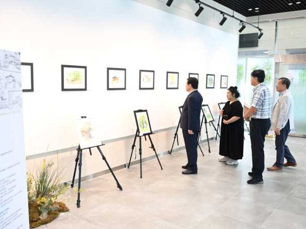 “김천 도시 풍경화” 김세영 작가 시청 민원휴게실…